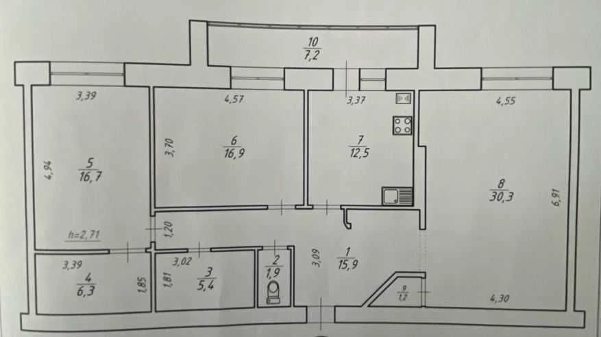 Продам 3х кімнатну квартиру в центрі міста.