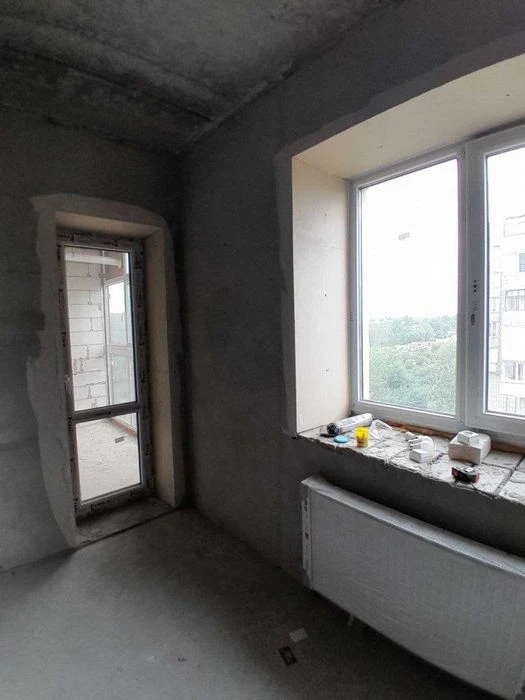 Продаж 1-кімнатної квартири в новобудові по вул. Збройних Си