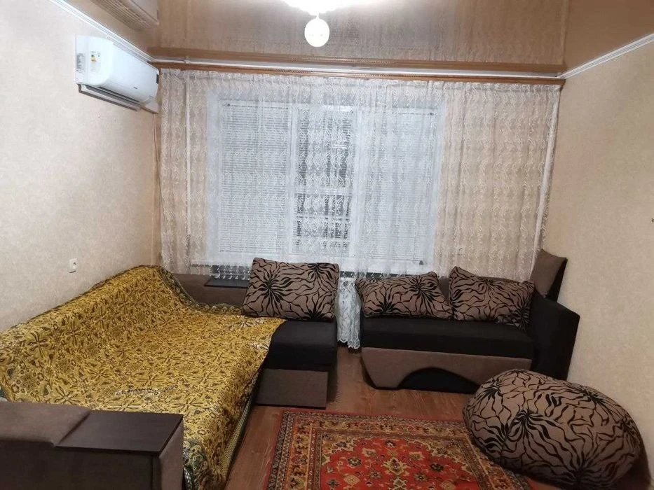 Продаж 1-кімнатної квартири по вул. Хворостянка (Праці)