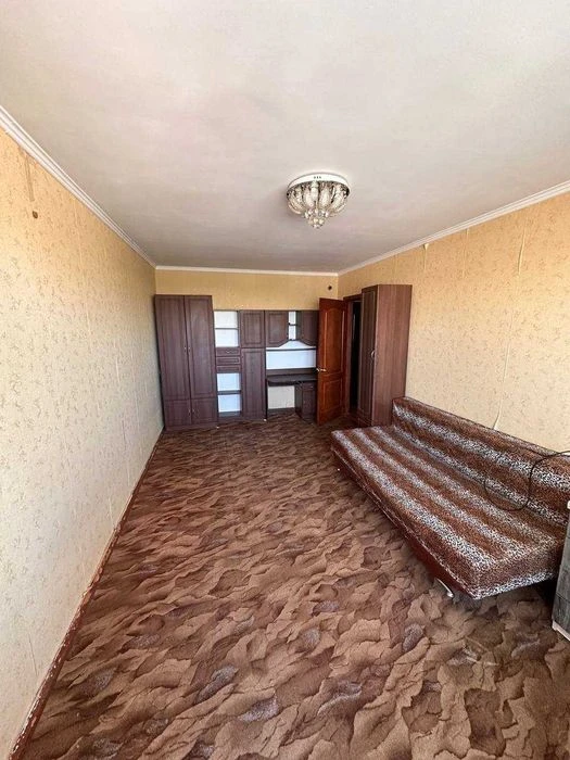 Продаж 1-кімнатної квартири аїнської Народної Республ
