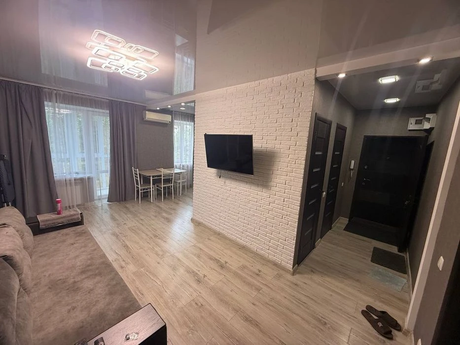 Продам 2-х комнатную квартиру ул.
