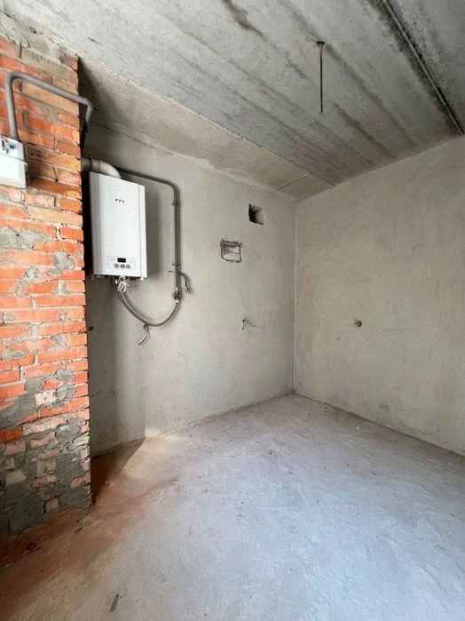 Продам 2 кімнатну квартиру Масани!