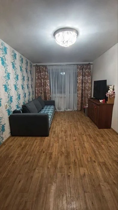 RLT T01 Продам 2 кімнатну квартиру у самому серці Чернігова!