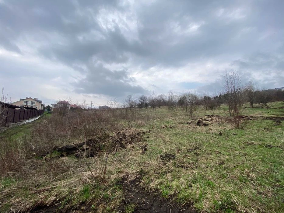 Земельна ділянка під будівництво, Великий Кучурів, кут. Дубк