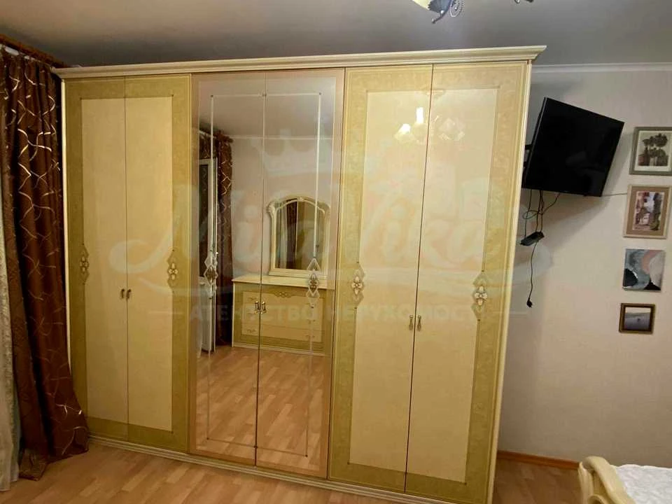 Квартира. Київ, Анни Ахматової вул.