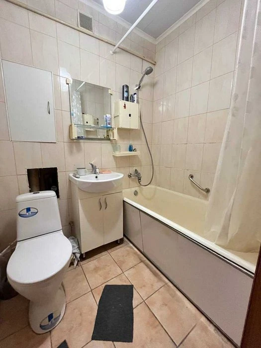 Продаж квартири на вул. Литовська