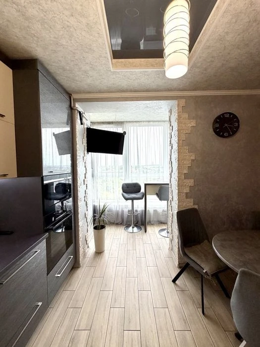 Продаж 3 кімнатної квартири вул. Хмельницького
