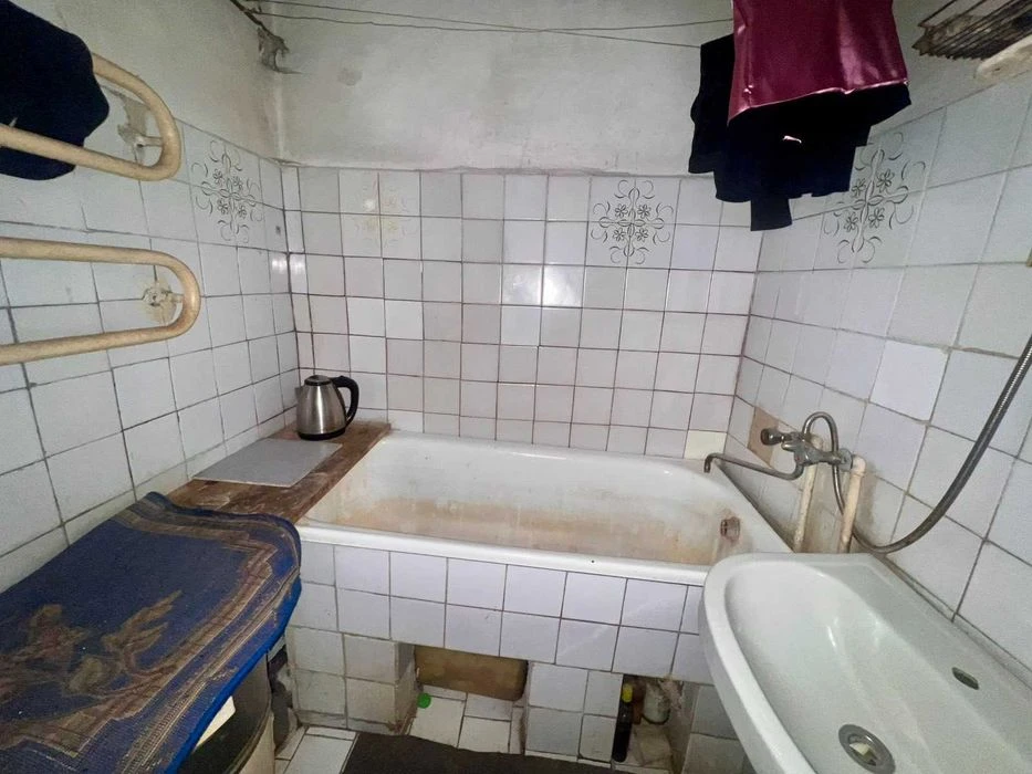 Продаж 2 кімнатної квартири в ближньому центрі по вул. Масар
