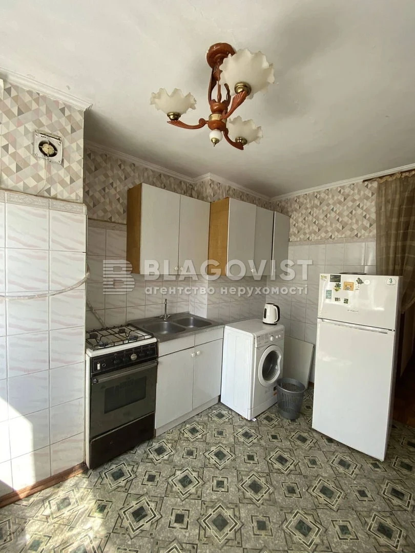 Продаж квартири вул. Парково-Сирецька (Шамрила Тимофія) 3а в