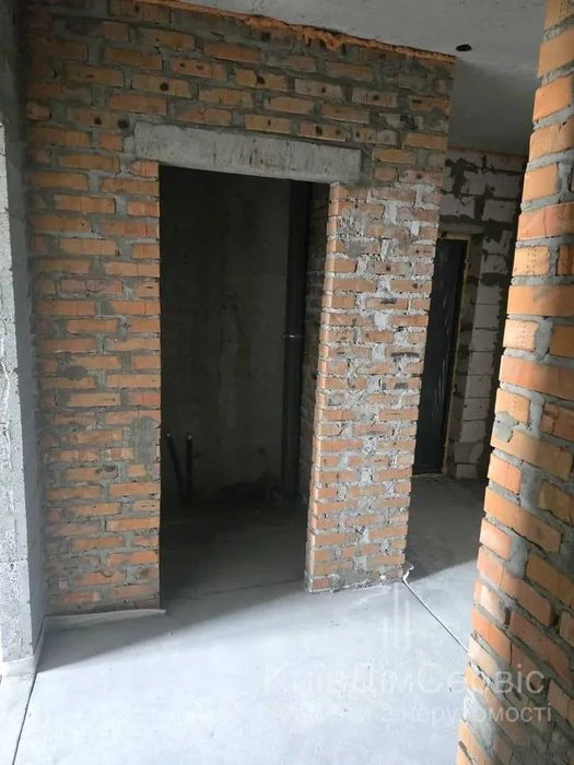 Продам 2 кімнатну квартиру ЖК Медовий-2 перепоступка Совські