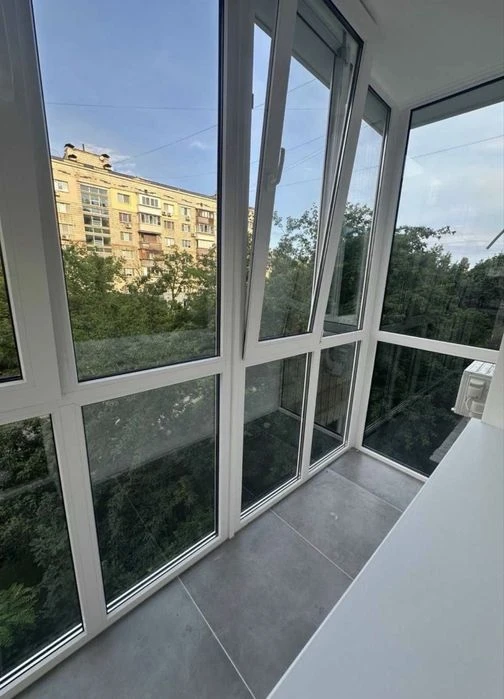 Продаж 2-к квартири з дизайнерським ремонтом Русанівська наб