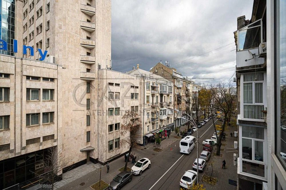 Продаж 3-кім. квартира 70 м², вул. Інститутська, Липська / П