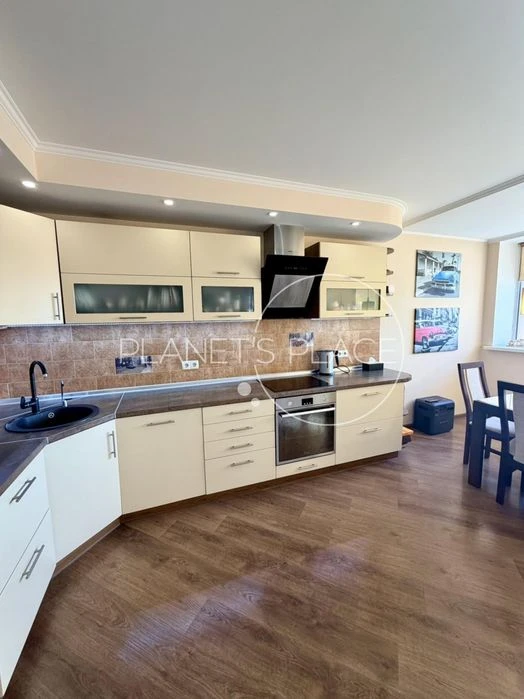 Продаж 3 кім. квартири вул. Смілянська 15