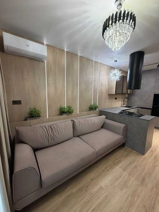 Продаж 2 кім квартири  з дизайнерським ремонтом