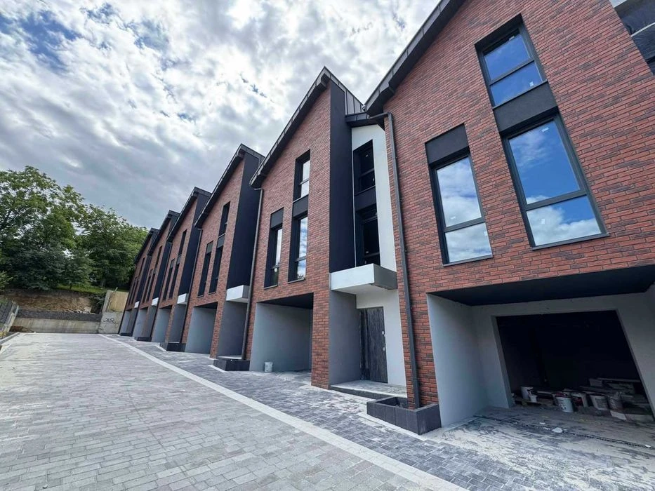 Продаж котеджів в шевченківському районі Без КОМІСІЇ