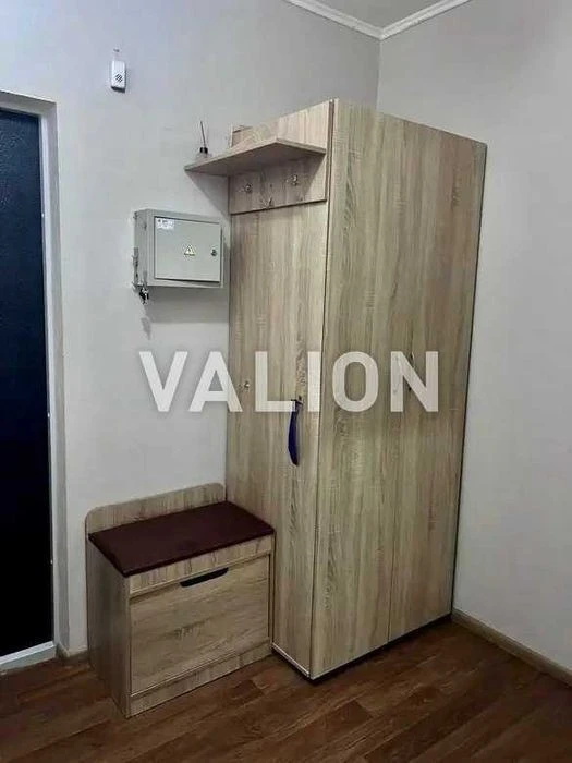 For sale 2-room apartment 64 sq. m. Residential complex Patriotika, Sof st.