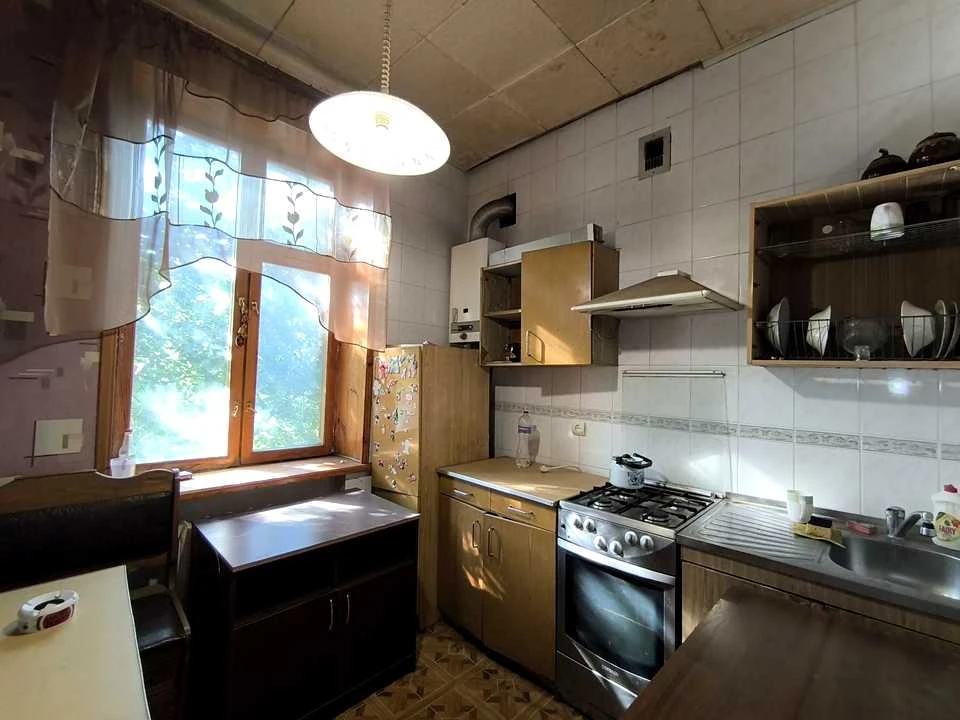Apartment. Kharkiv, Industrial Avenue (Frunze)