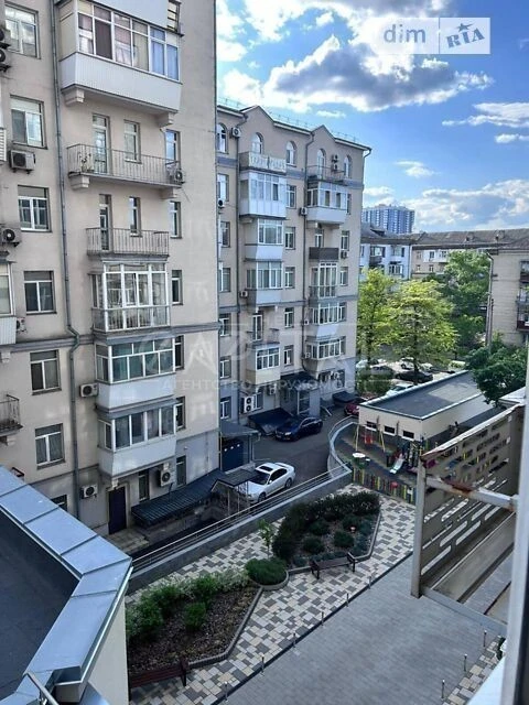 Sale of 3-room apartment 104 sq. m on Krakivska Street 4 • ID 34659