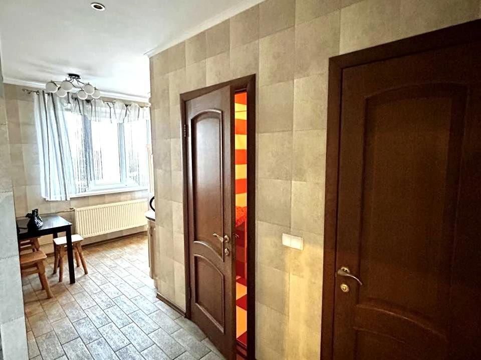 Квартира. Харків, Молочна вул. (Кірова), 1 к