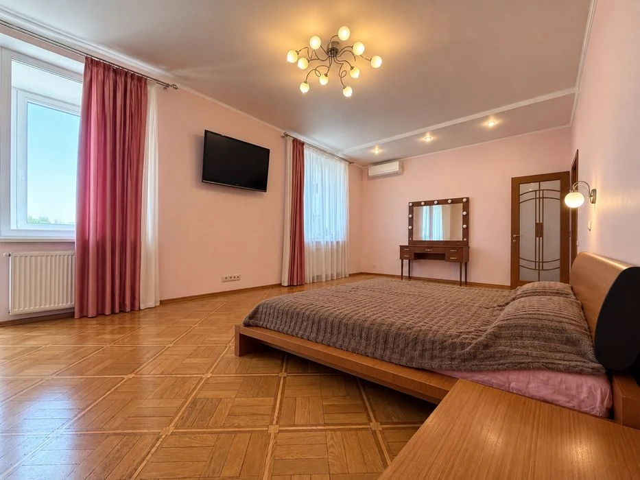 4-комнатная квартира 210 м2 в Шампанском переулке с АГВ