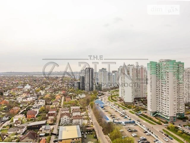 Sale of 3-room apartment 150 sq. m on Chavdar Yelyzavety 2 st. • ID