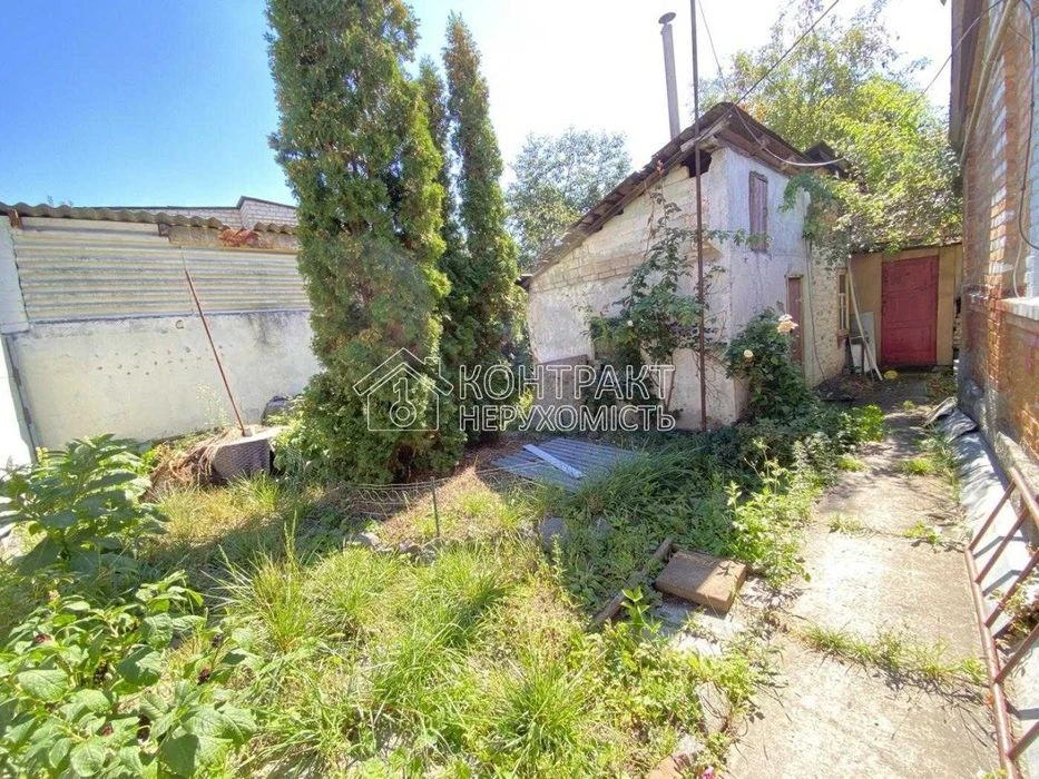 Продам цегляний  будинок біля метро Київська