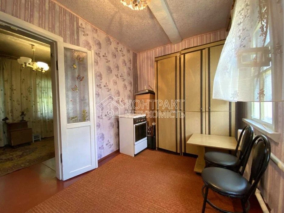 Продам цегляний  будинок біля метро Київська