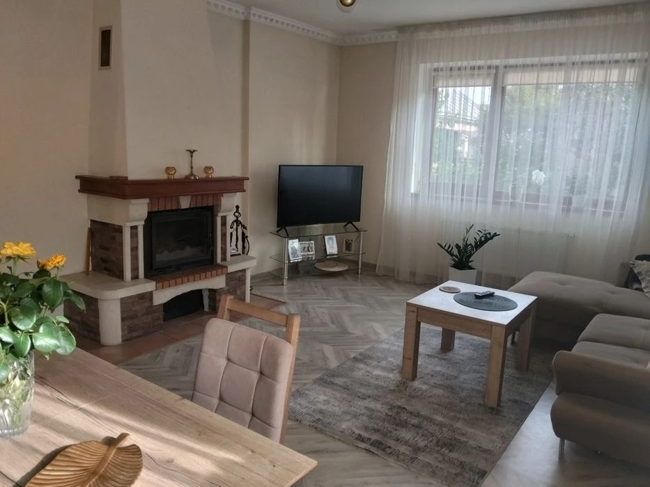 продам будинок в районі вулиці Вовчинецької