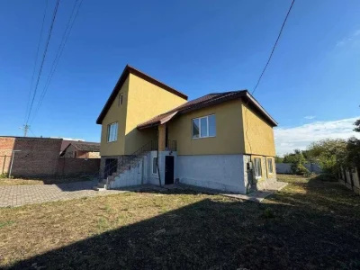 Продаж будинку на два окремі входи 190 м2 8 соток Євроремонт