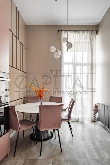 Продаж 3-кім. квартира 141 м², Печерський / вул. Круглоуніве