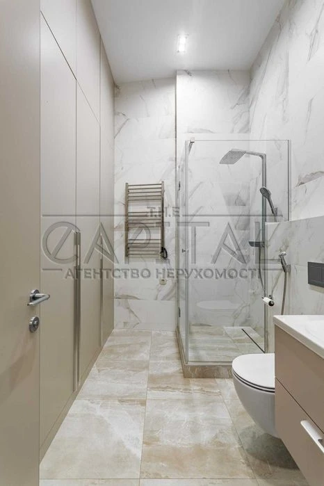 Продаж 3-кім. квартира 141 м², Печерський / вул. Круглоуніве