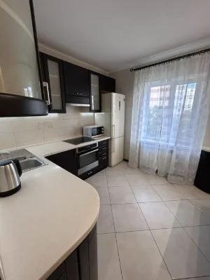 Без % Затишна 1-кімнатна 43,4 м² з ремонтом | Вишняківська 7