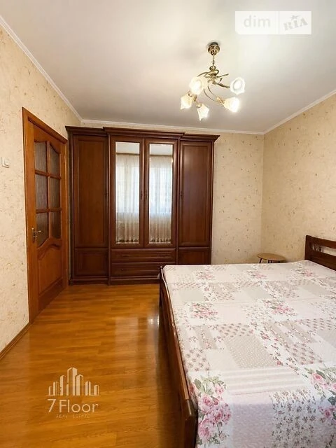 Sale of 2-room apartment 60 sq. m. on Mykola Zakrevskoho St. 19 •