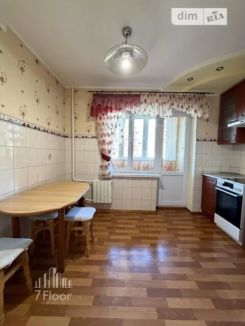 Sale of 2-room apartment 60 sq. m. on Mykola Zakrevskoho St. 19 •