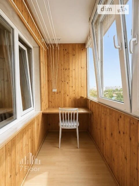 Sale of 2-room apartment 60 sq. m. on Mykola Zakrevskoho St. 19 •