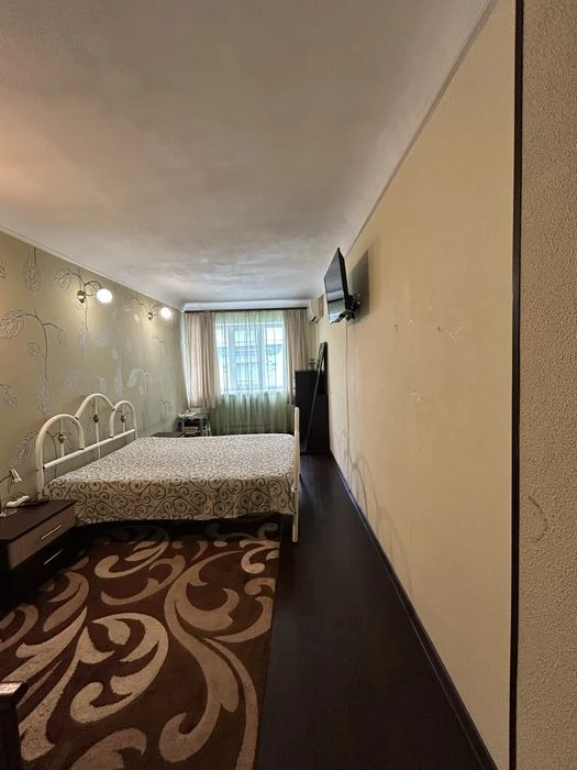 Продам 2к ул Воскресенская 51 м2. Кирпичный дом Центр