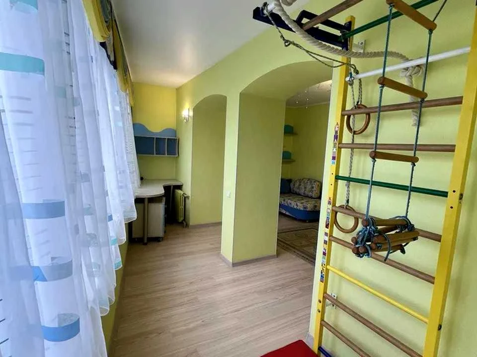Квартира. Днепр, Нила Армстронга ул. (Казакова)