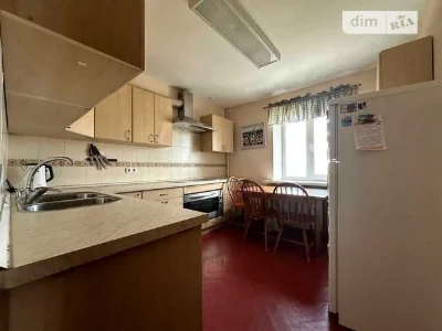 Sale of 4-room apartment 163.6 sq. m. on Svyatoshynska Street 4 • ID 3