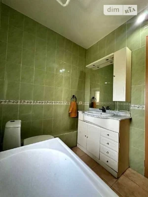 Sale of 4-room apartment 163.6 sq. m. on Svyatoshynska Street 4 • ID 3
