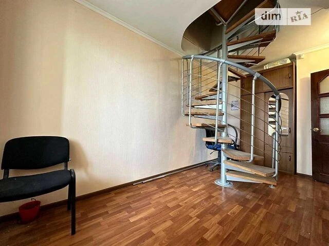 Sale of 4-room apartment 163.6 sq. m. on Svyatoshynska Street 4 • ID 3