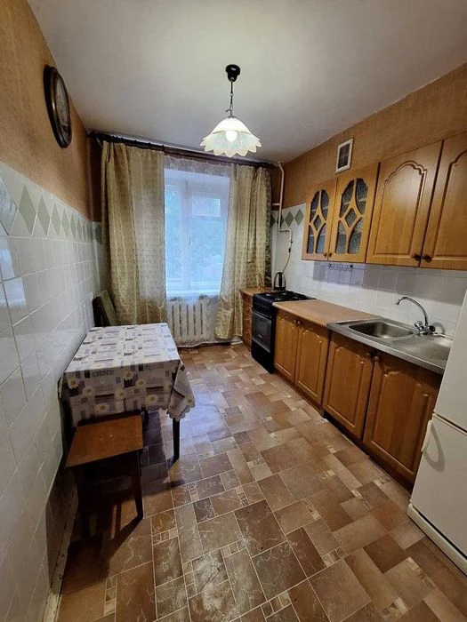 Продається 3 кімнатна квартира в районі ТРЦ Голівуд.