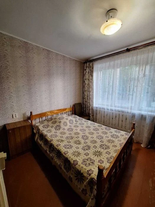 Продається 3 кімнатна квартира в районі ТРЦ Голівуд.