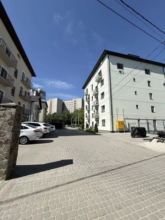 Продається 1-кімнатна квартира в новобудові вул Пасічна