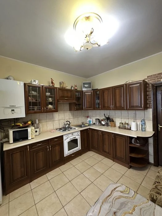 Продаж 3-кімнатної квартири 79.4 м.кв., вул. Глинянський Тра