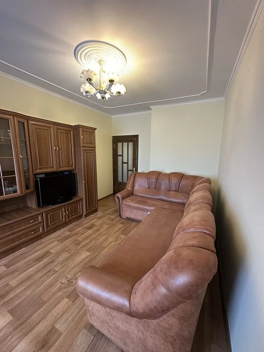 Продаж 3-кімнатної квартири 79.4 м.кв., вул. Глинянський Тра