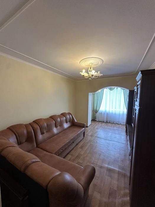 Продаж 3-кімнатної квартири 79.4 м.кв., вул. Глинянський Тра