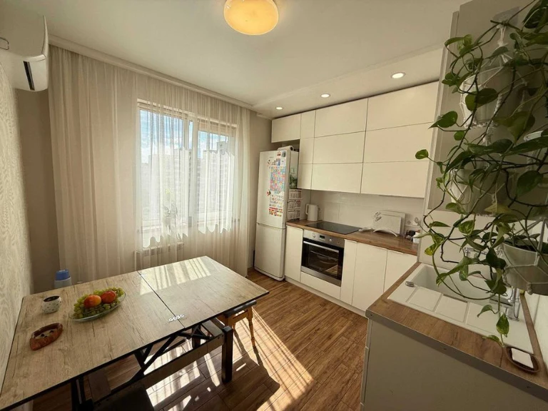 Капітальний ремонт! Без %! Продаж 2к квартири (56 м²) біля м