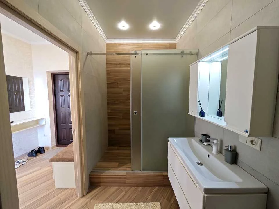 Apartment. Odesa, Valeria Samofalova St. (Kamanina), 16a/