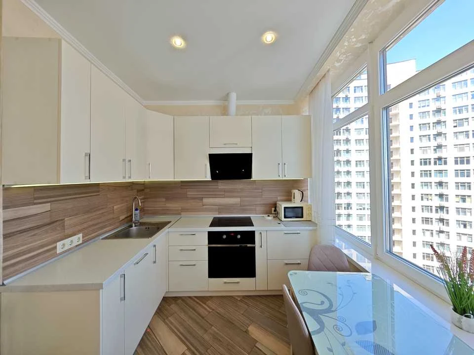 Apartment. Odesa, Valeria Samofalova St. (Kamanina), 16a/