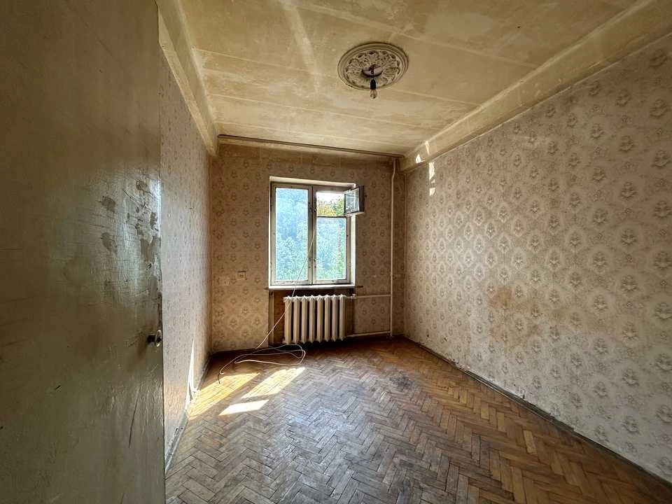Квартира. Київ, Голосіївський просп. (40-річчя Жовтня), 122к